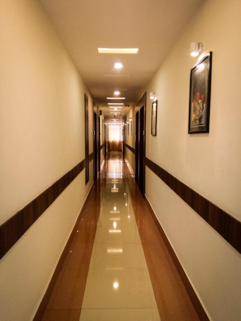 Nexstay Crystal Residency image