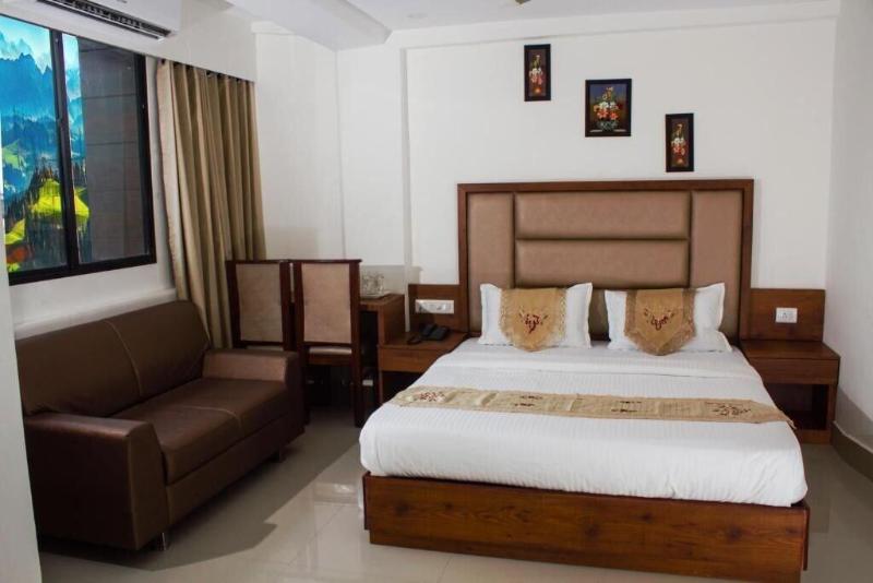 Nexstay Crystal Residency image
