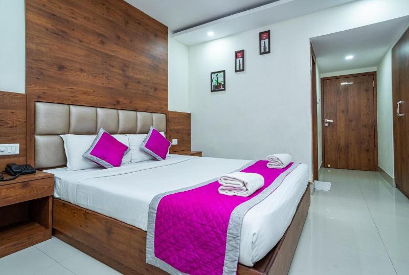 Nexstay Crystal Residency image