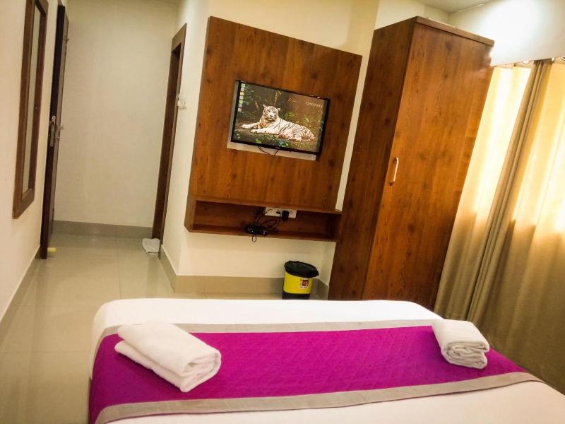 Nexstay Crystal Residency image