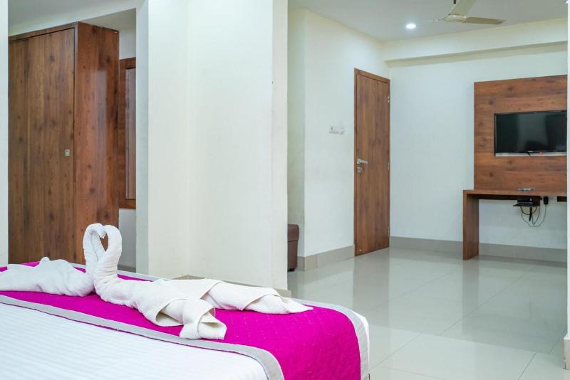 Nexstay Crystal Residency image