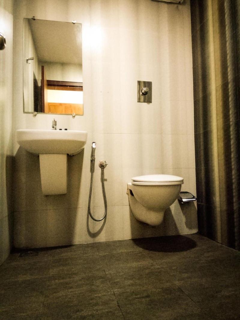 Nexstay Crystal Residency image