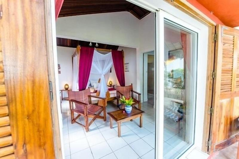 Vanivola Hotel image