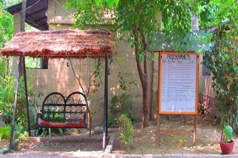 Chitwan Gaida Lodge image