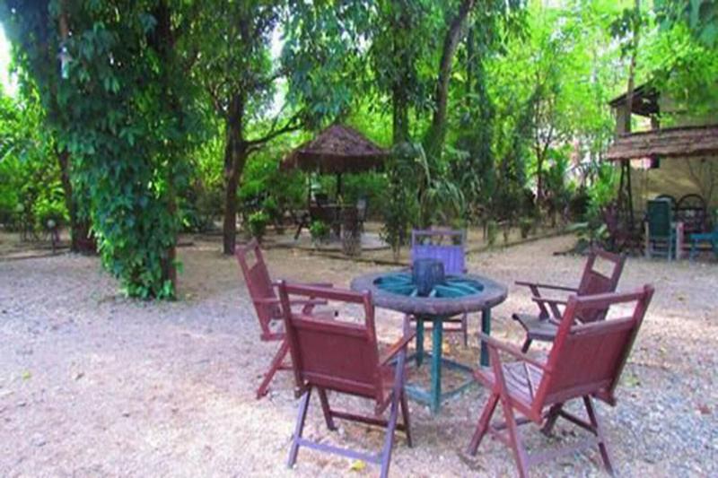 Chitwan Gaida Lodge image