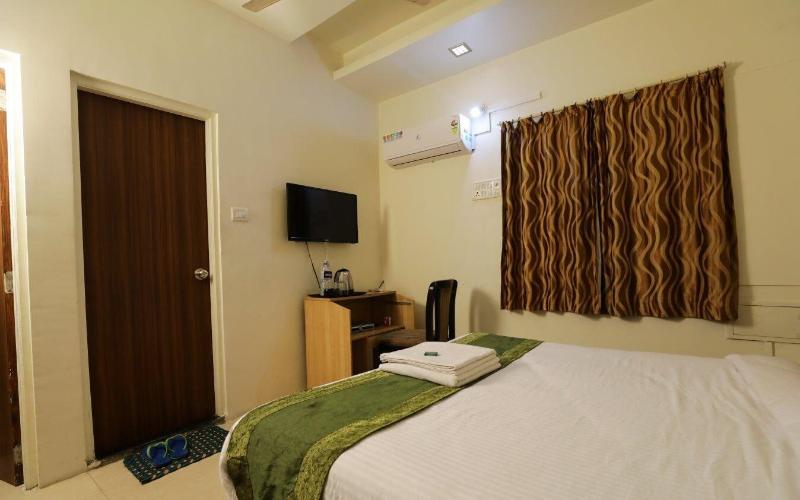 Lofty Seasons Service Apartments image