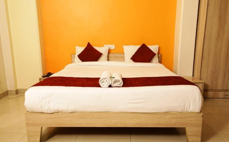 Lofty Seasons Service Apartments image