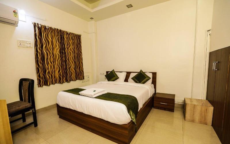 Lofty Seasons Service Apartments image
