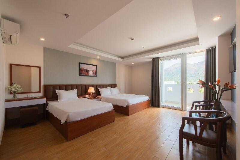 Canary Nha Trang Hotel image
