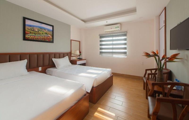 Canary Nha Trang Hotel image