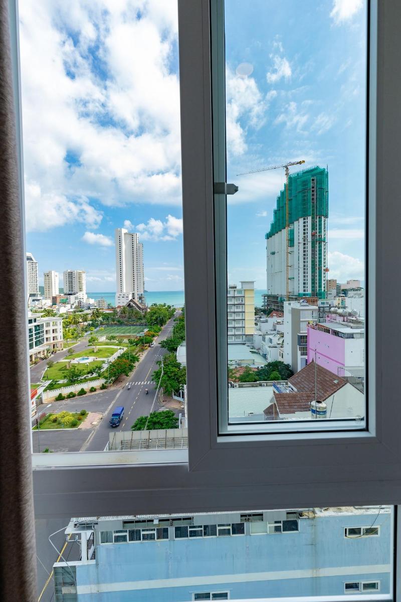 Canary Nha Trang Hotel image