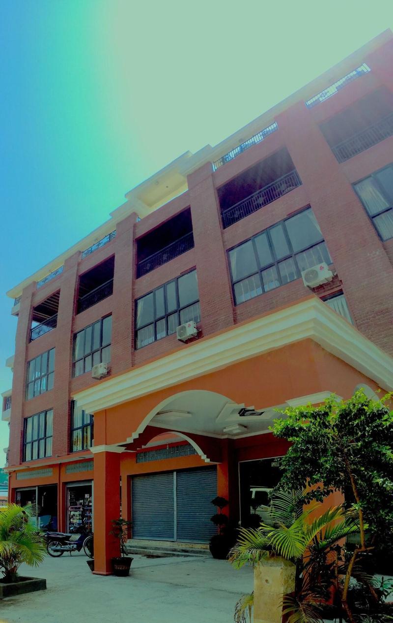 Inle Strand Hotel image