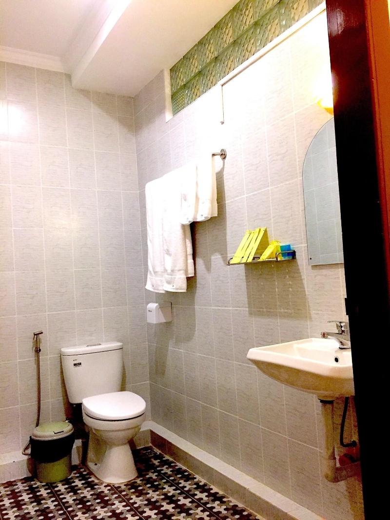 Inle Strand Hotel image
