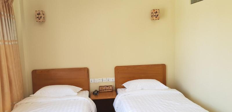 Inle Strand Hotel image