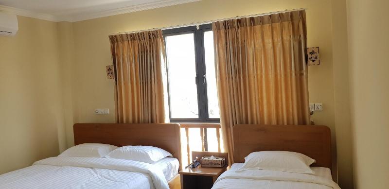 Inle Strand Hotel image
