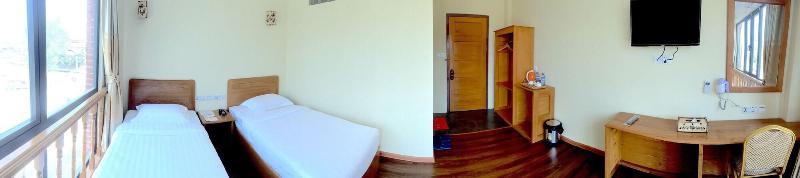 Inle Strand Hotel image