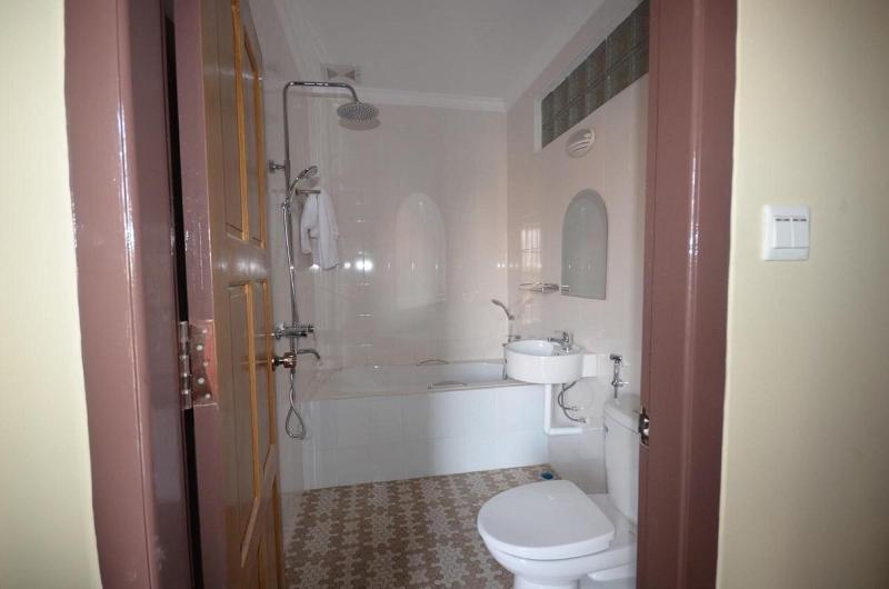 Inle Strand Hotel image