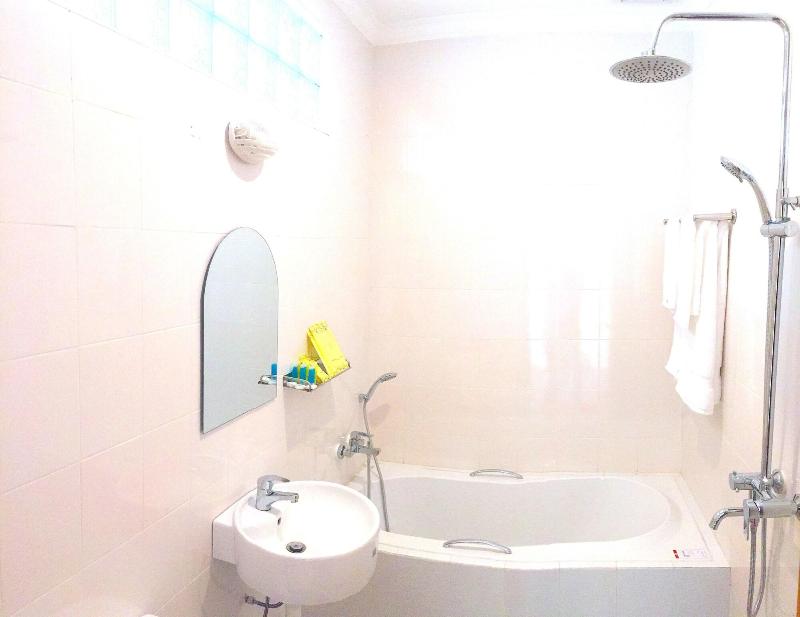 Inle Strand Hotel image