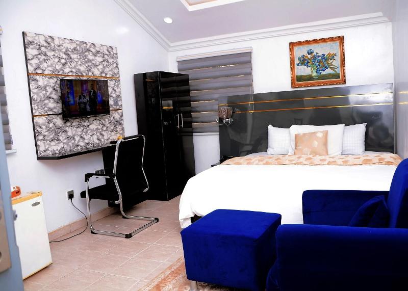 Cynarisso Hotel Lagos image
