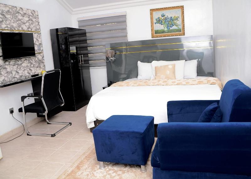 Cynarisso Hotel Lagos image