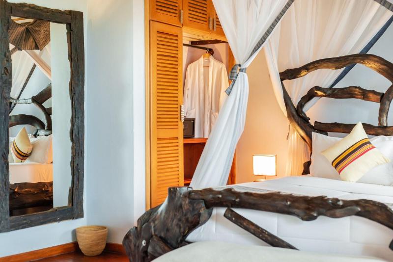 Buffalo Safari Lodge image