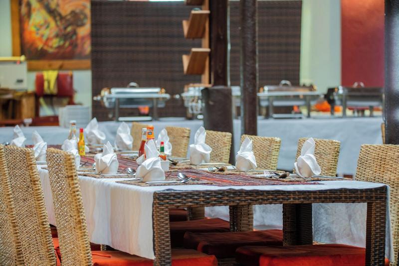 Buffalo Safari Lodge image