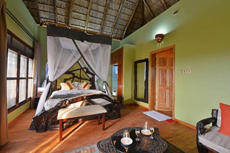 Buffalo Safari Lodge image