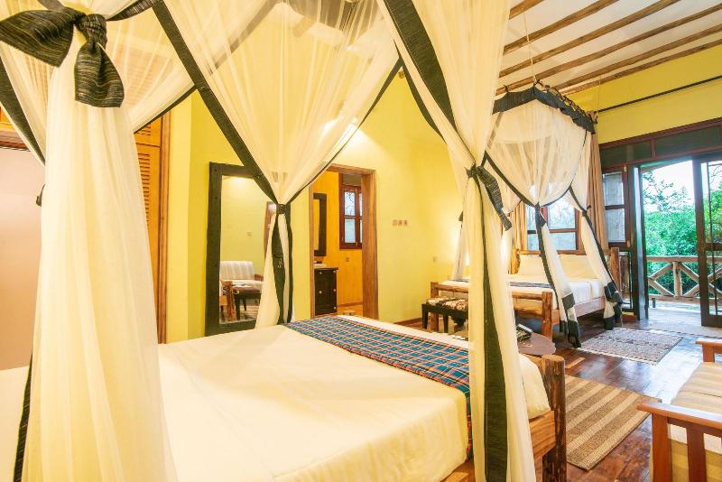 Buffalo Safari Lodge image