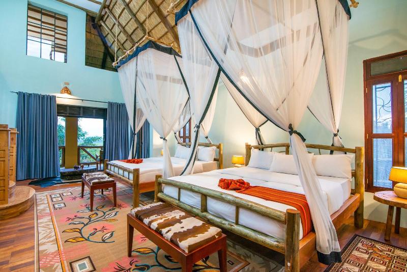 Buffalo Safari Lodge image