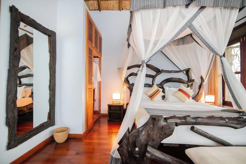 Buffalo Safari Lodge image