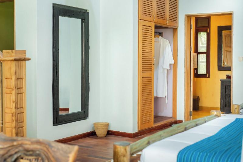 Buffalo Safari Lodge image