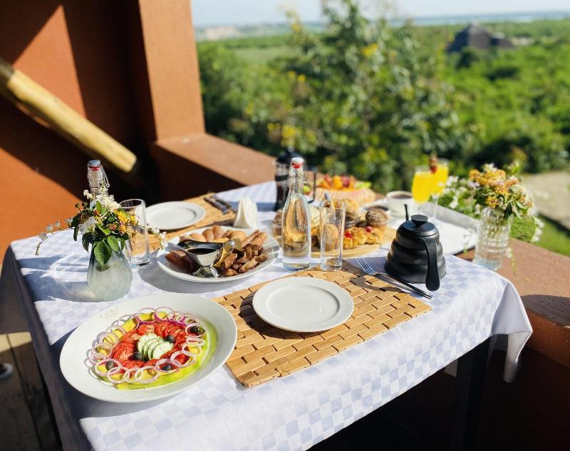 Buffalo Safari Lodge image