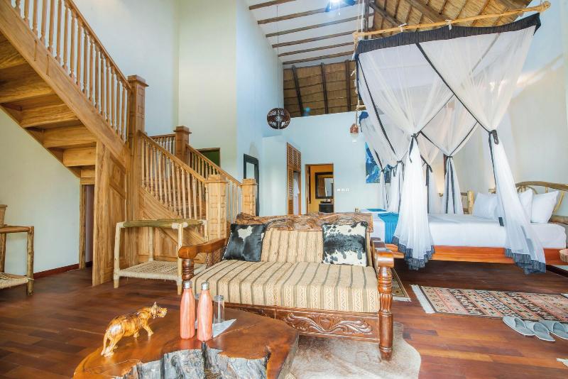 Buffalo Safari Lodge image