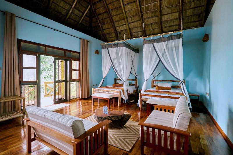 Buffalo Safari Lodge image