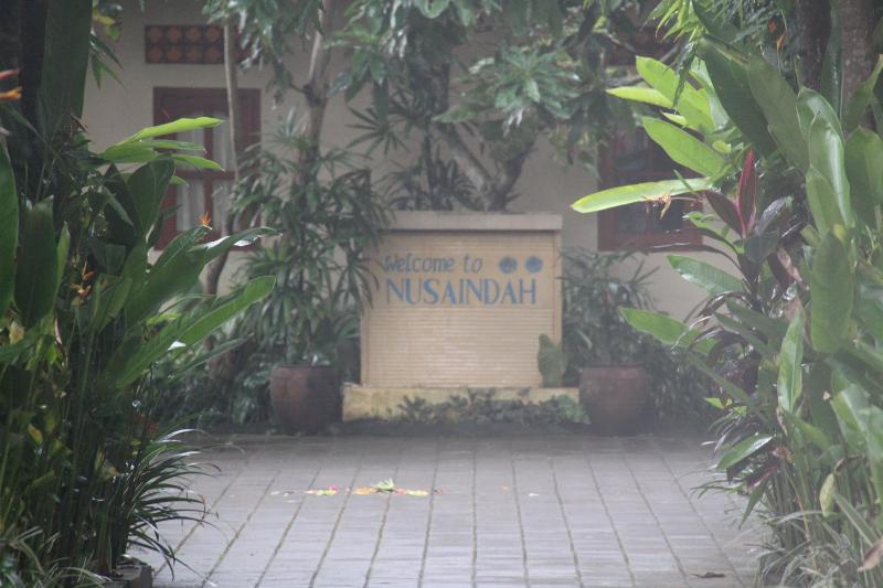 Nusa Indah Bungalows Candidasa image