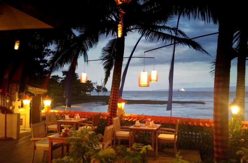 Nusa Indah Bungalows Candidasa image