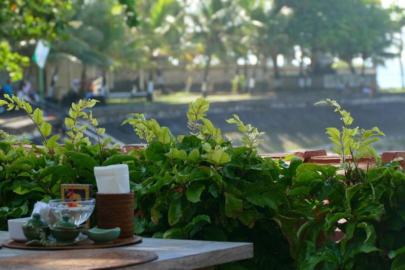 Nusa Indah Bungalows Candidasa image