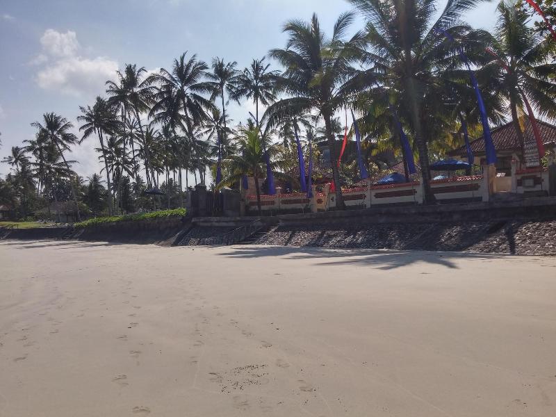 Nusa Indah Bungalows Candidasa image