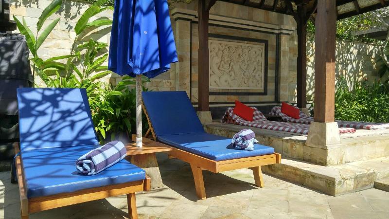 Nusa Indah Bungalows Candidasa image