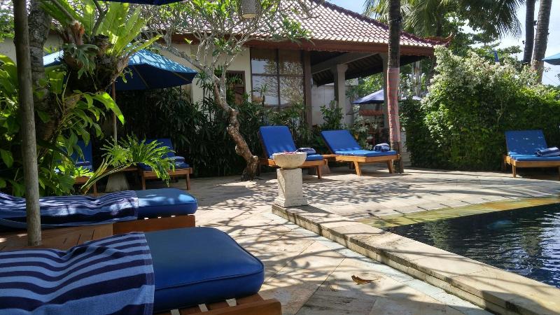 Nusa Indah Bungalows Candidasa image