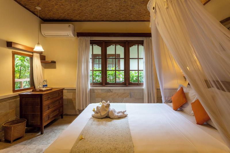 Nusa Indah Bungalows Candidasa image