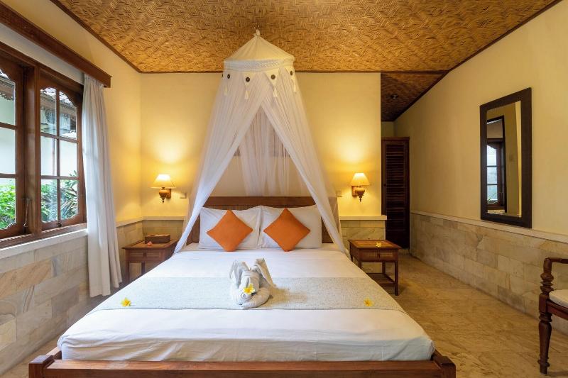 Nusa Indah Bungalows Candidasa image