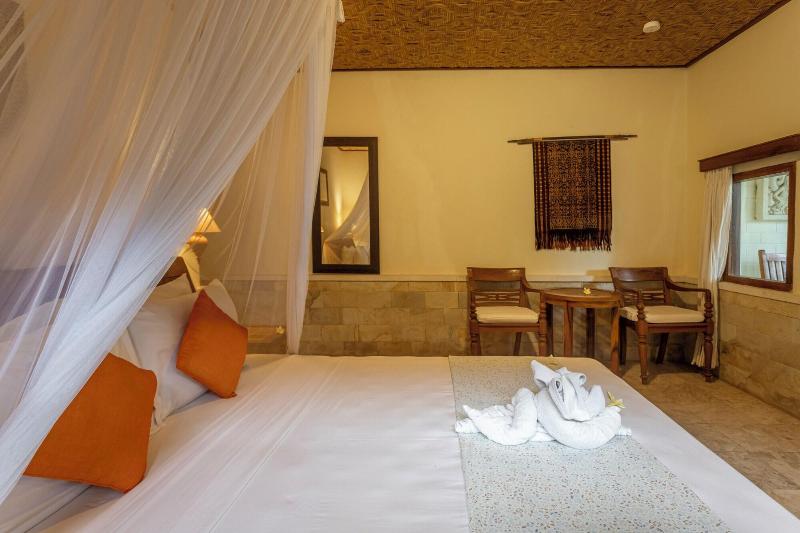 Nusa Indah Bungalows Candidasa image