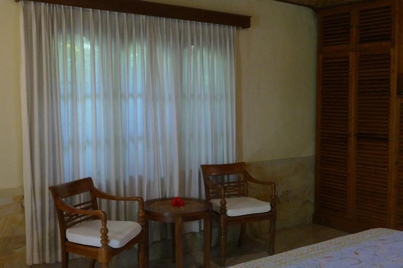 Nusa Indah Bungalows Candidasa image