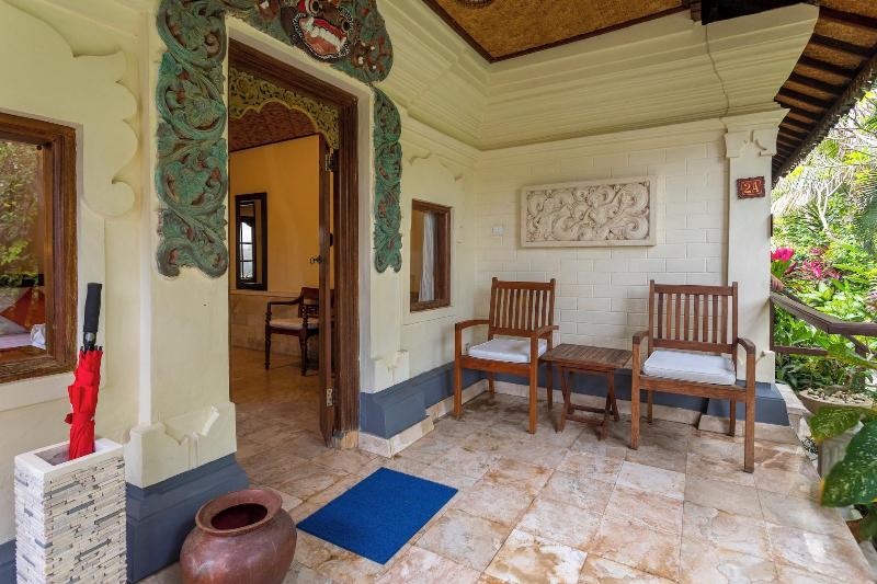 Nusa Indah Bungalows Candidasa image