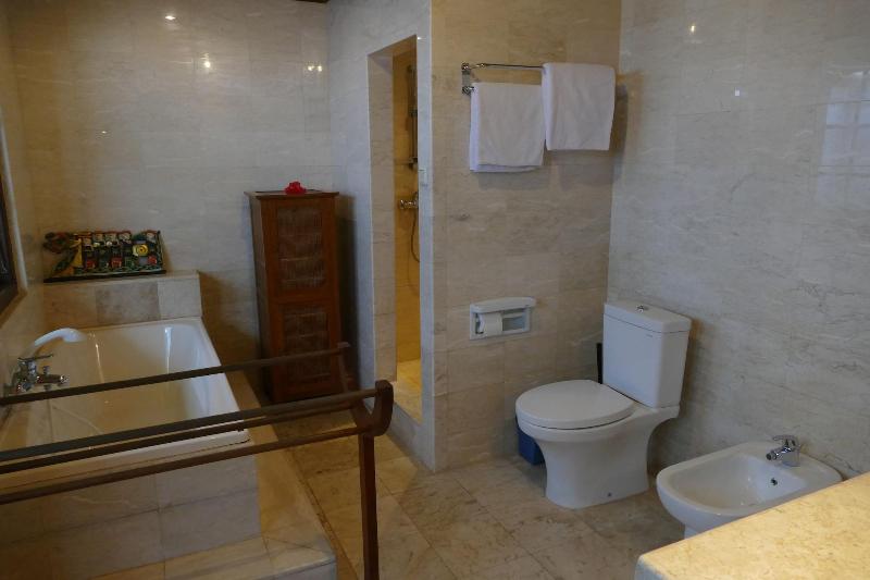 Nusa Indah Bungalows Candidasa image