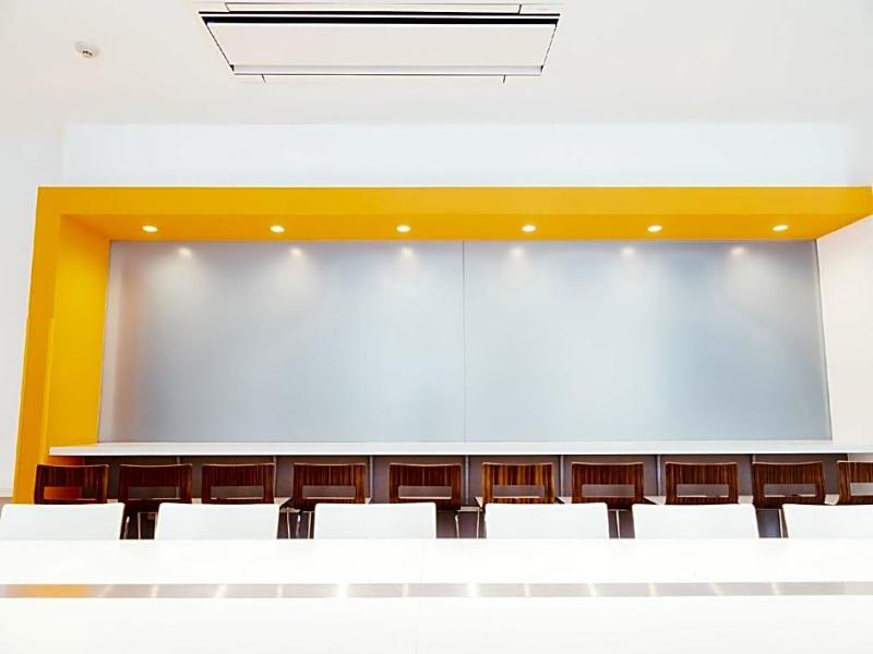 Quintessa Hotel Kokura Comic & Books image