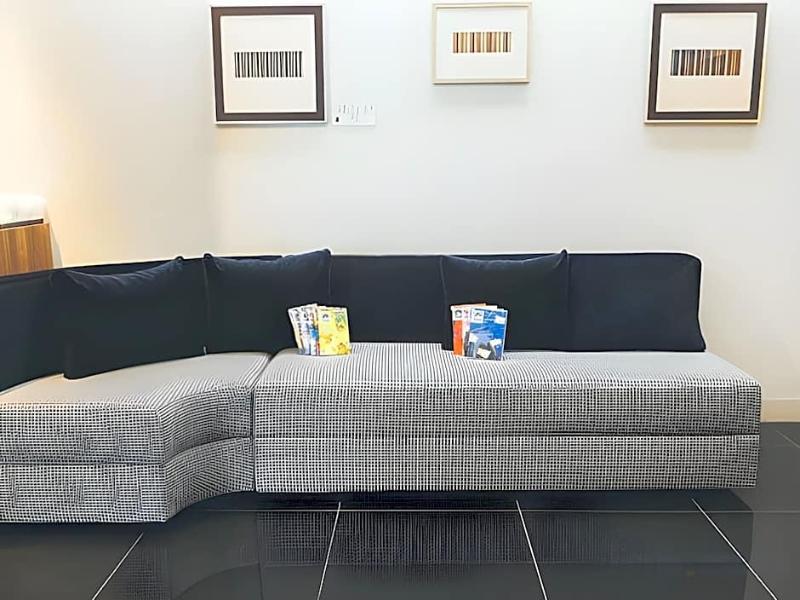 Quintessa Hotel Kokura Comic & Books image