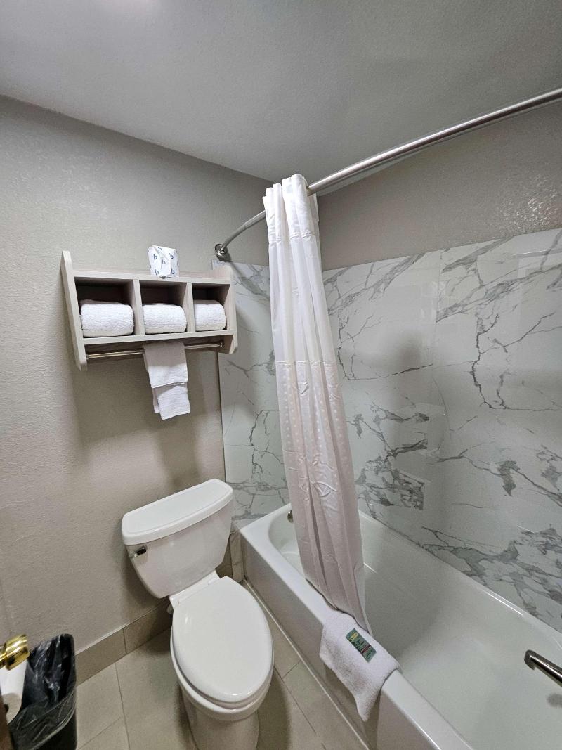 Best Western Park City Wichita North image