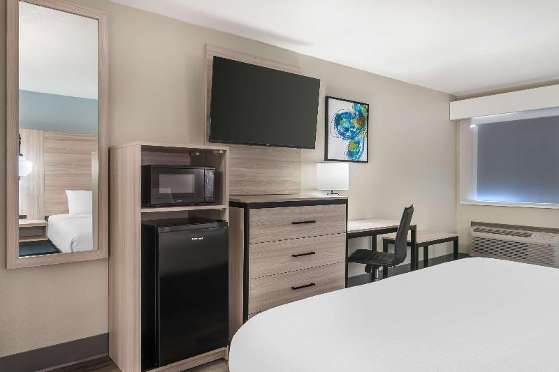 Best Western Park City Wichita North image